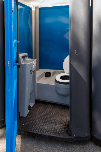 Best Portable toilet rental cost  in Rion Center, MA
